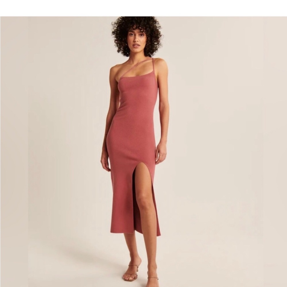 Elegant Pink Sleeveless Dress